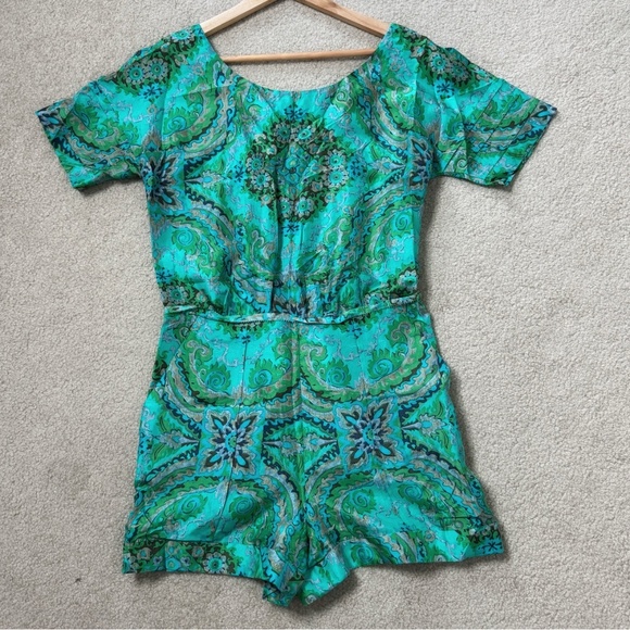 J Crew Rock The Casbah Romper 100% Silk Shorts One Piece Short Sleeve Green Sz 4 - Picture 13 of 15